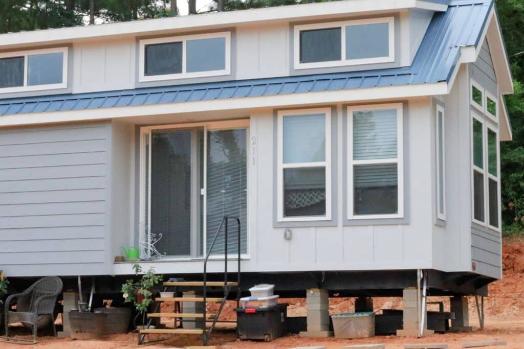 tiny home cabin